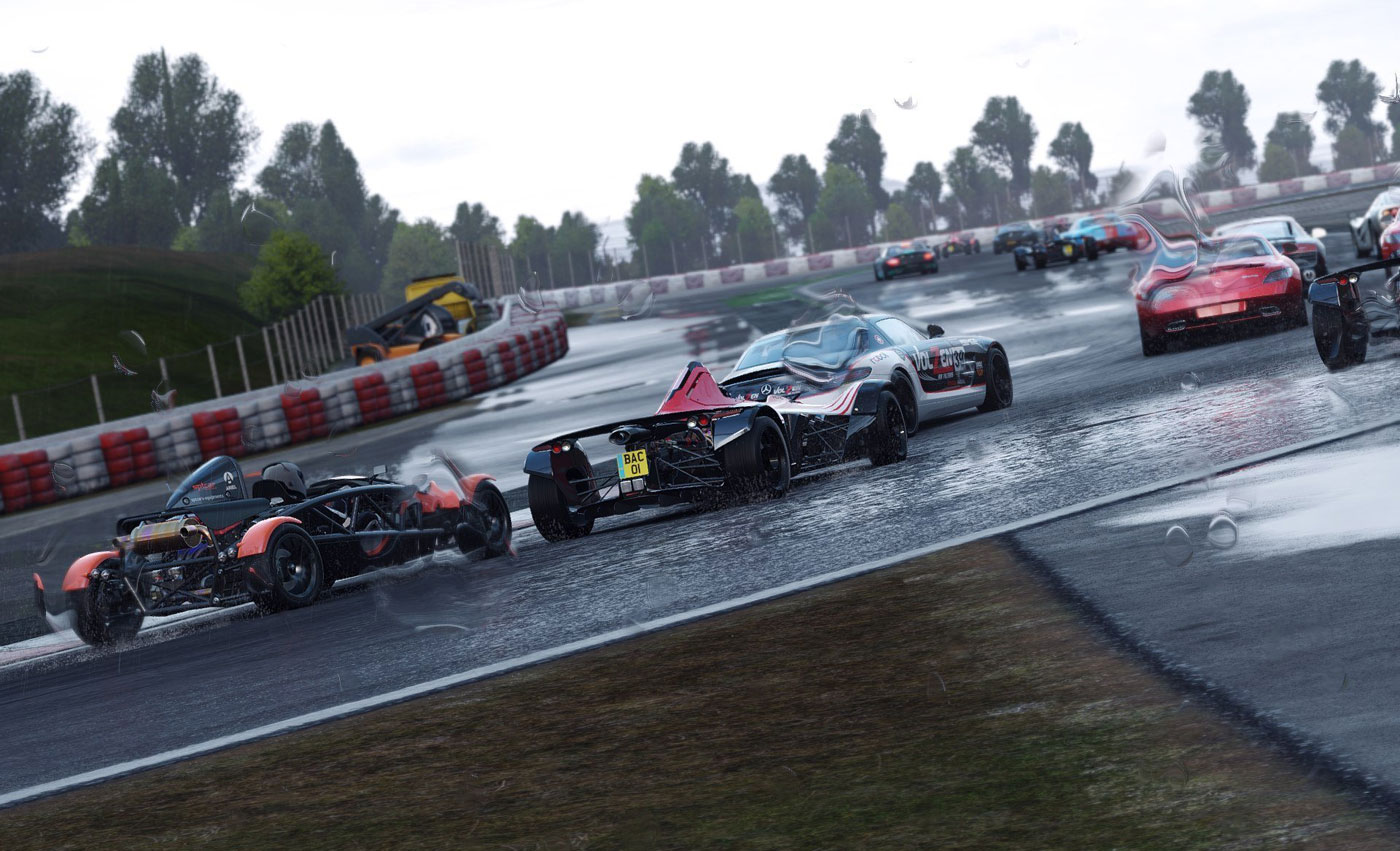 Porównanie Project CARS z prawdziwym wyścigiem. Widzicie różnicę?