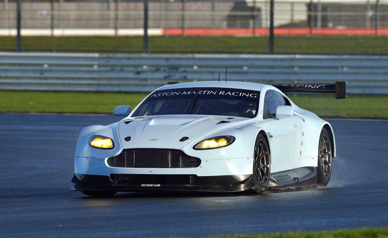 Project CARS – szybka przejażdżka potężnym Aston Martin V12