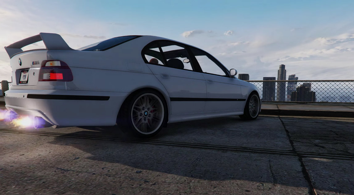 GTA V – ponad 50 prawdziwych samochodów do pobrania!