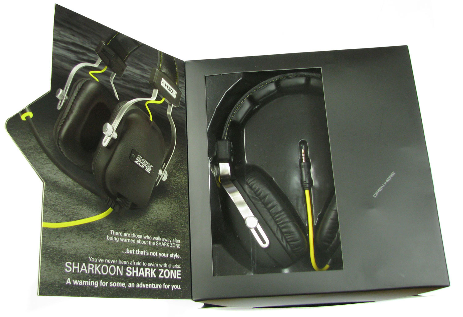 Sharkoon SharkZone H30 - jeszcze przed otworzeniem kartonu.