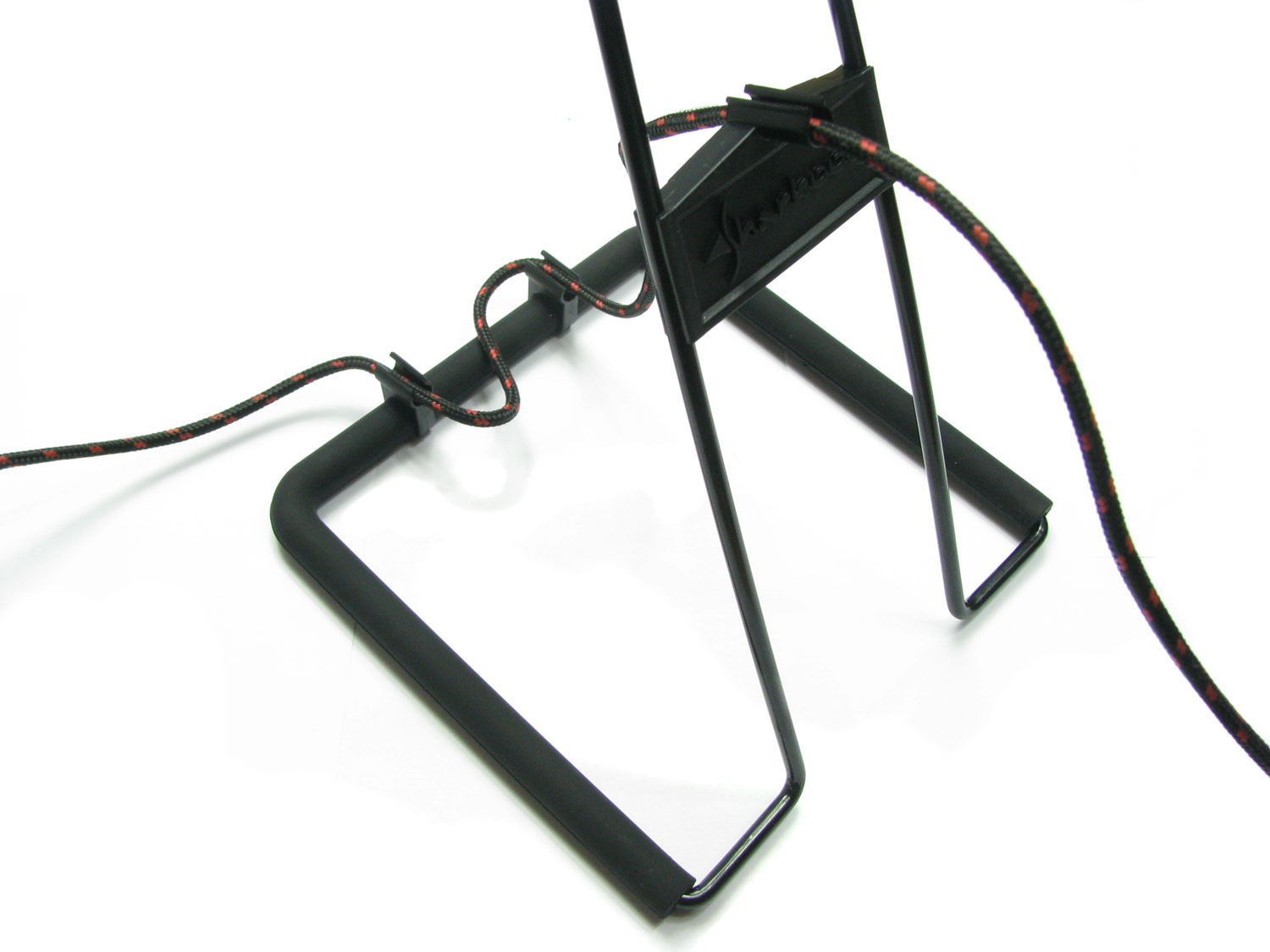 X-Rest Pro poradzi sobie z kabelkiem od myszki.