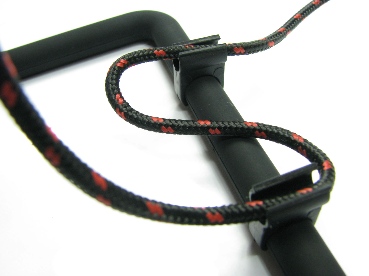 X-Rest Pro - jeszcze jedno spojrzenie na prowadzenie przewodu.