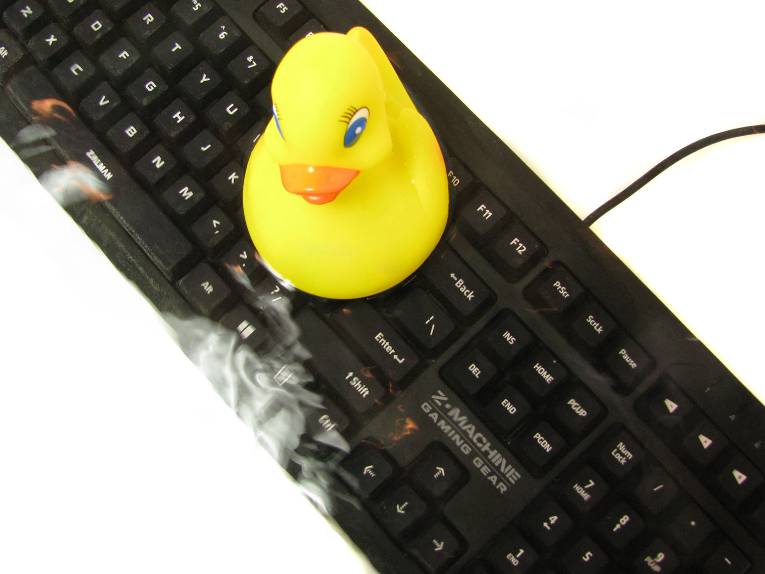 Zalman ZM-K650WP w kąpieli.