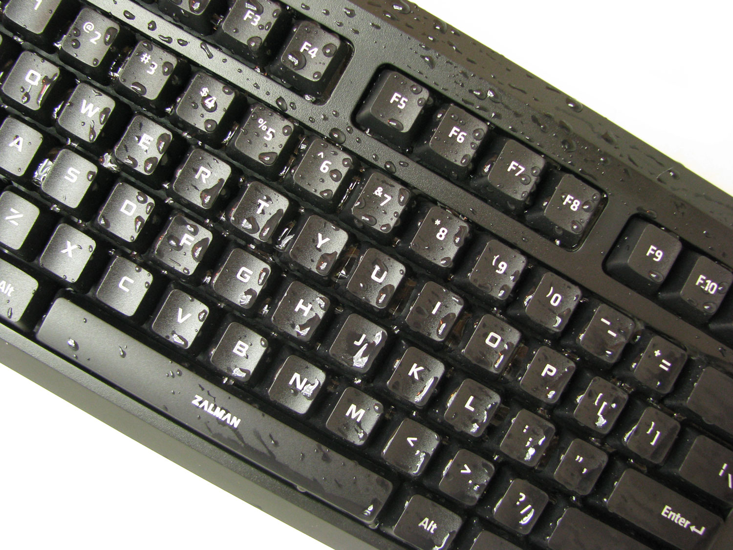 Zalman ZM-K650WP - z czyszczeniem nie będzie problemu.