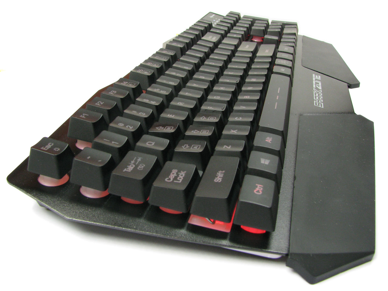 Strefowy anti-ghosting sprawdza się bez zarzutu.