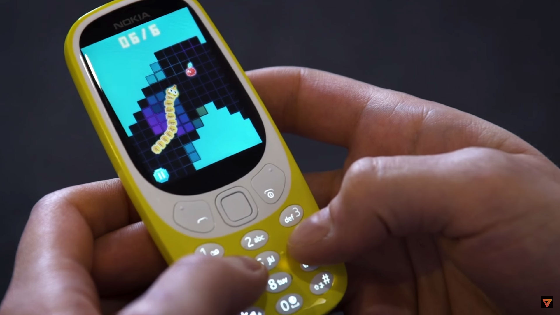 Snake na Nokia 3310 – tak się gra w kultowego węża na nowym telefonie