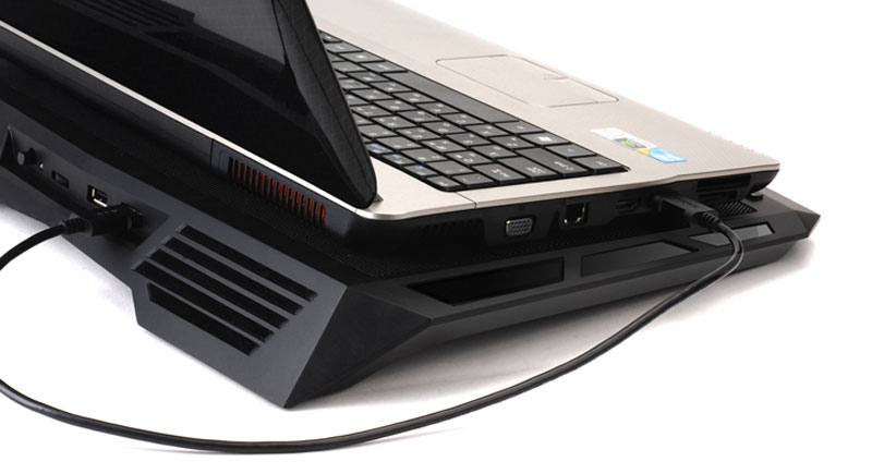 Grasz na laptopie? Taki gadżet poprawi wydajność zabawy