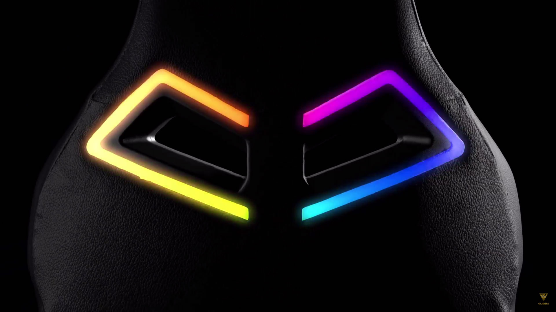 Świecące klawiatury i myszki dla gracza to za mało? Zobaczcie fotel!