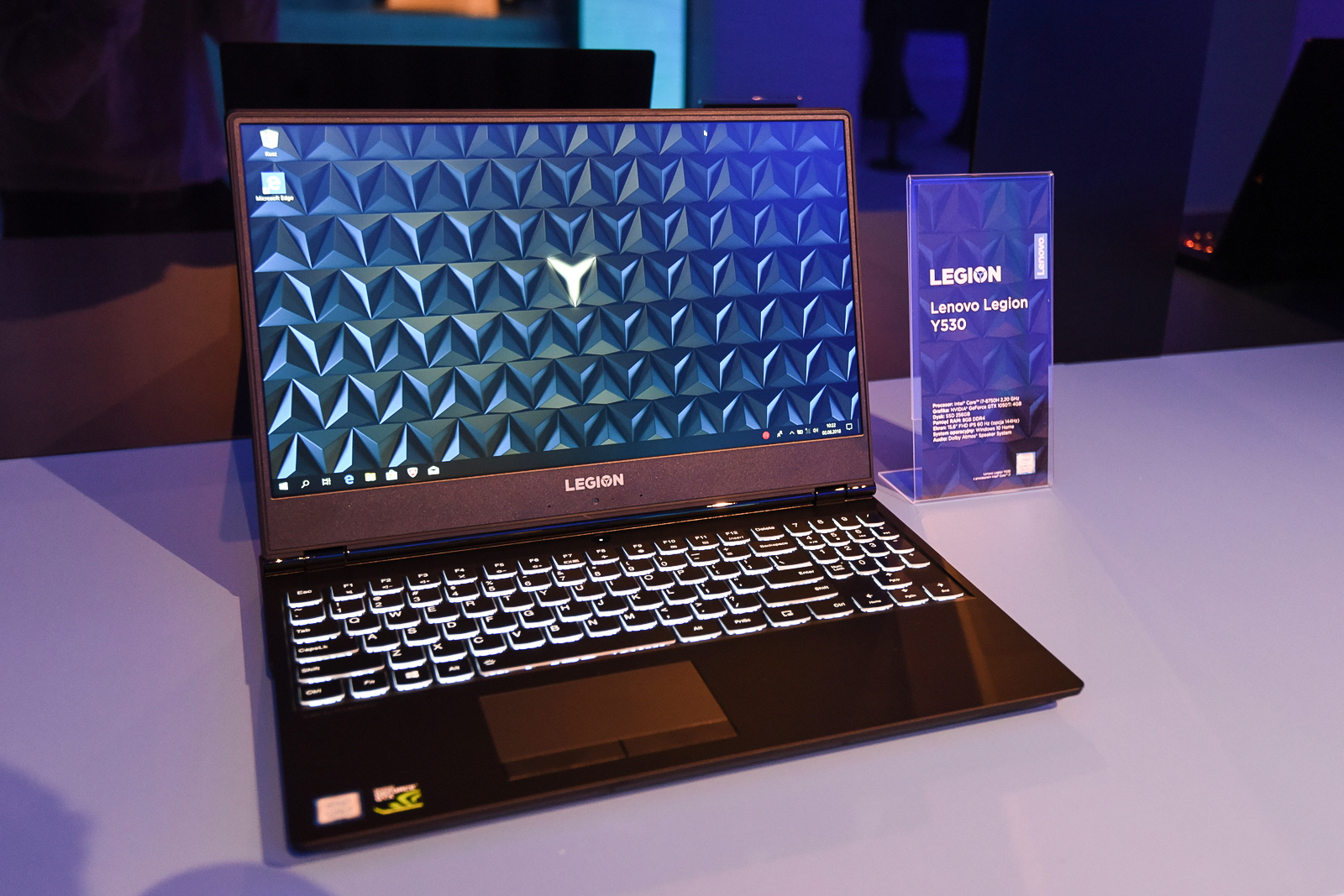 Laptop dla gracza, który nie wygląda jak choinka? Nowości od Lenovo Legion pokazują nowy trend