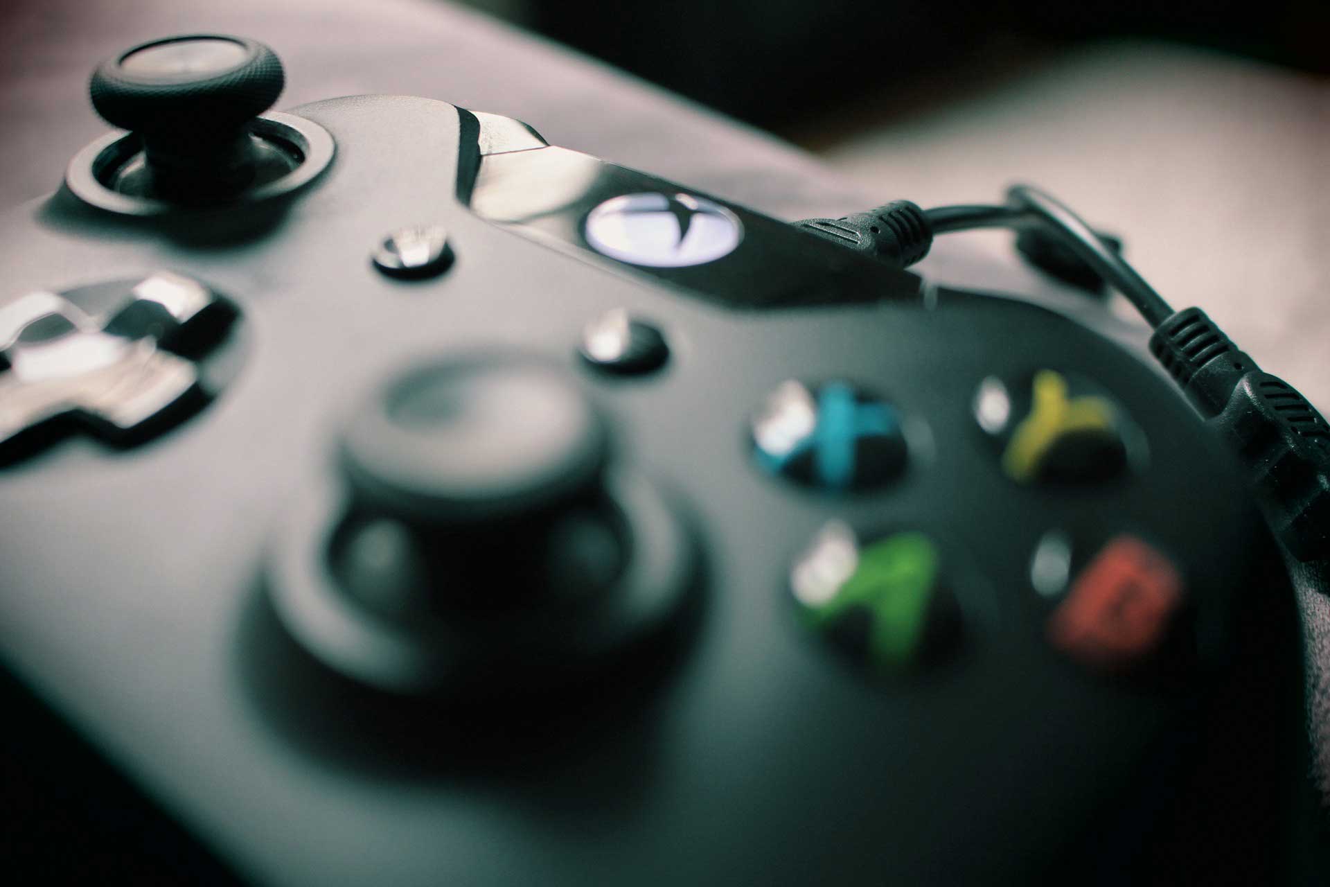 Oto jak podłączyć Xbox One do monitora