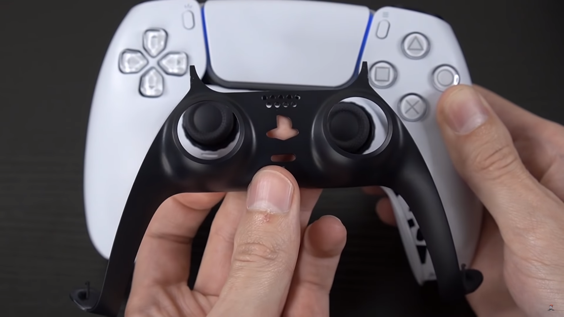 DualSense prosty w personalizacji? Ciekawostka na wagę złota