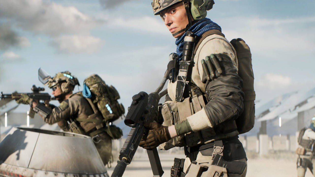 Battlefield 2042 - Hazard Zone - żołnierze chowają się za osłonami i strzelają, jedna żołnierka patrzy się w stronę 