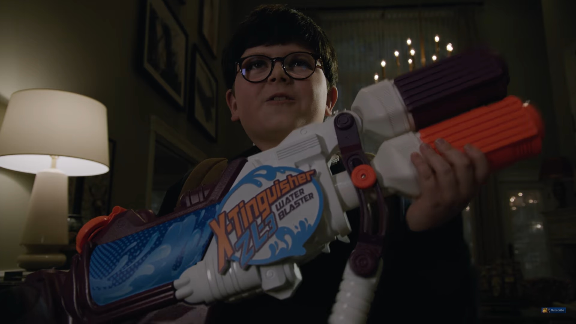 Kevin sam w domu Max