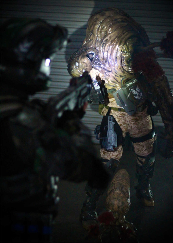 Halo - flood celuje do żołnierza