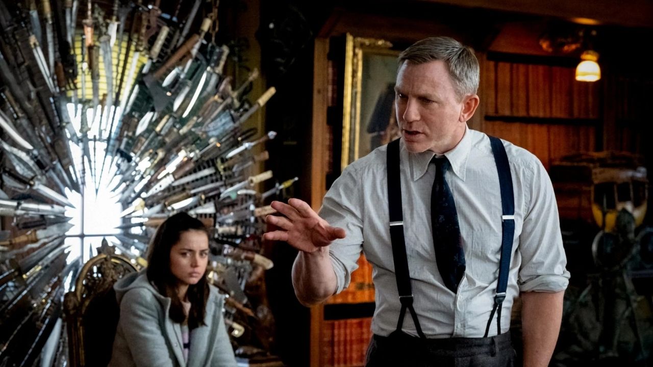 Ana de Armas i Daniel Craig w filmie Na noże