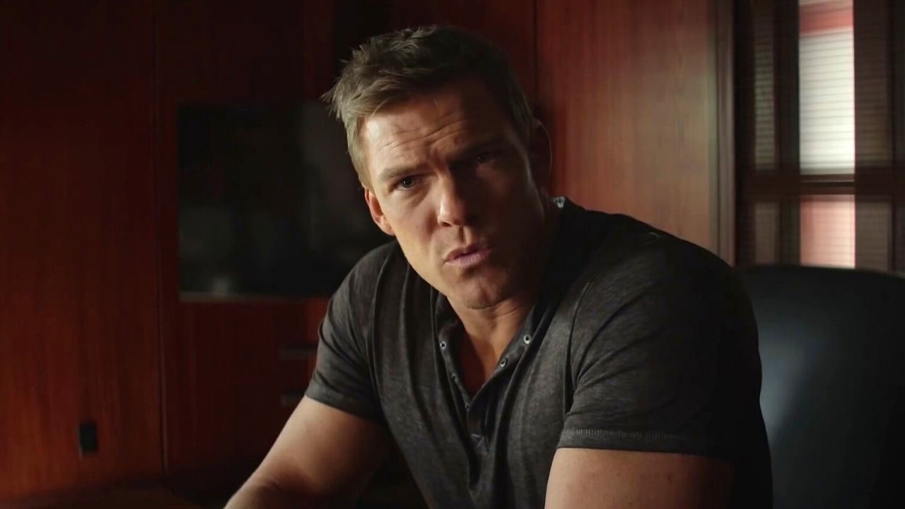 kadr z serialu Reacher