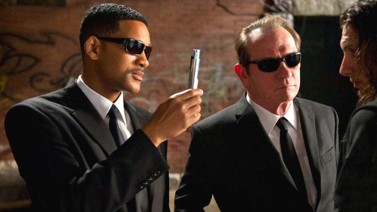 Will Smith i Tommy Lee Jones w filmie Faceci w czerni