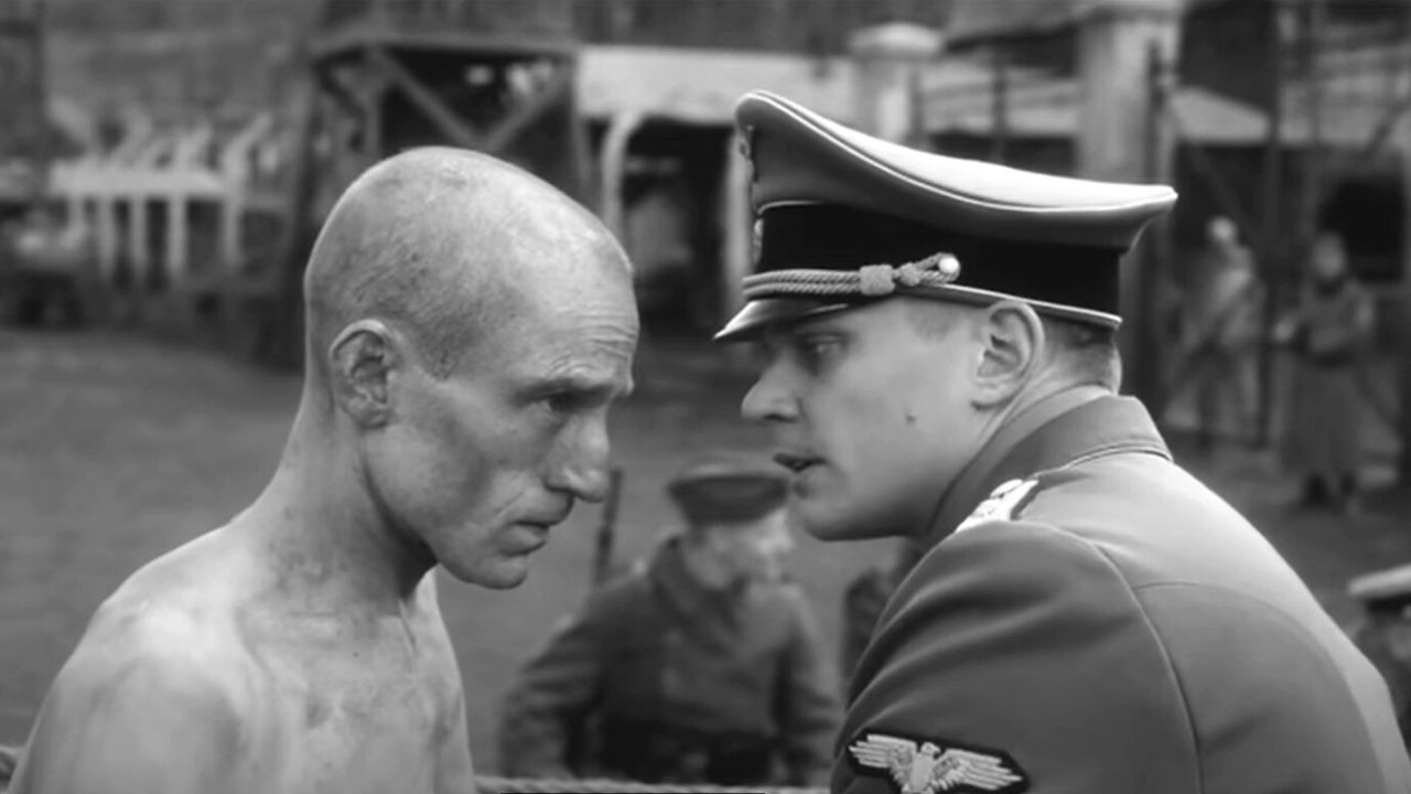 kadr z filmu The Survivor