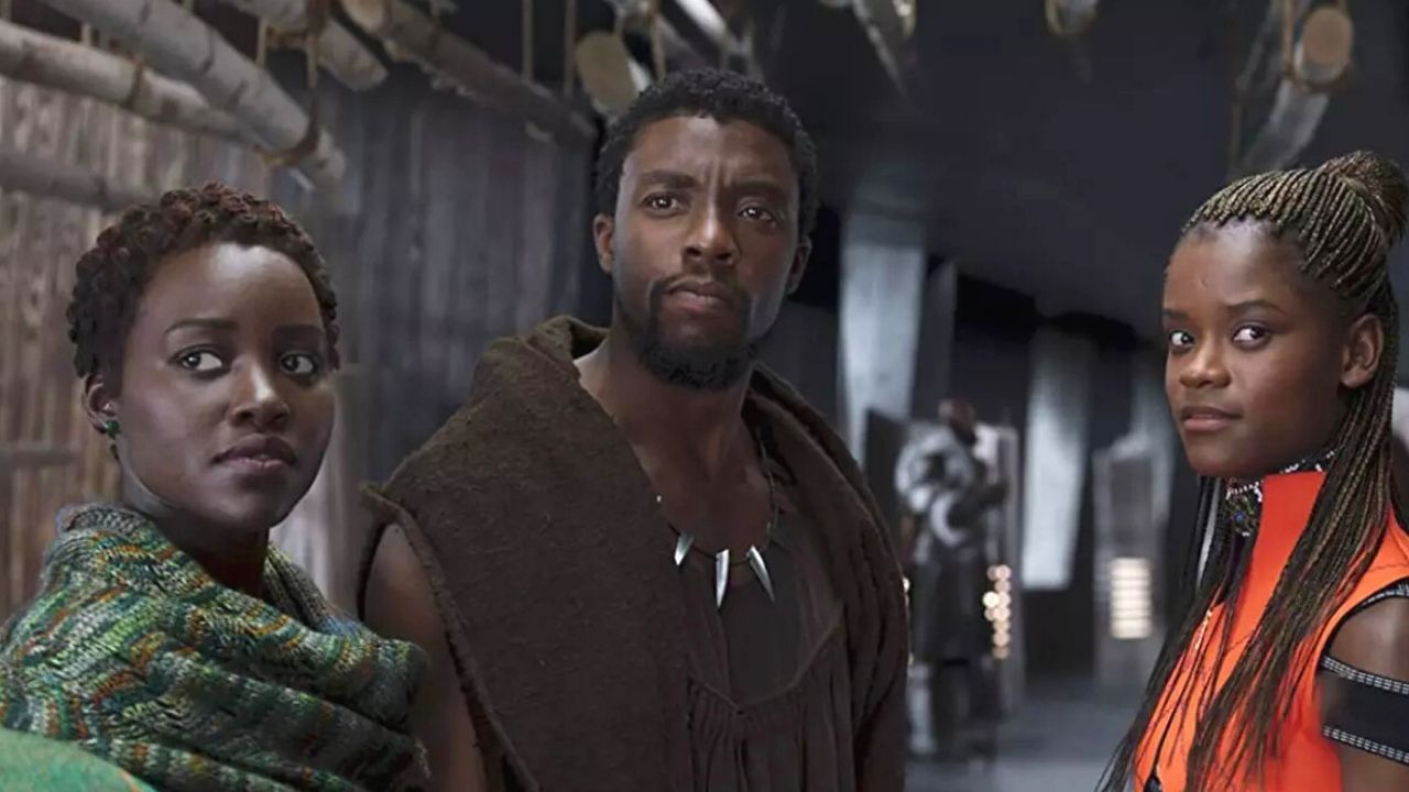 kadr z filmu Czarna Pantera