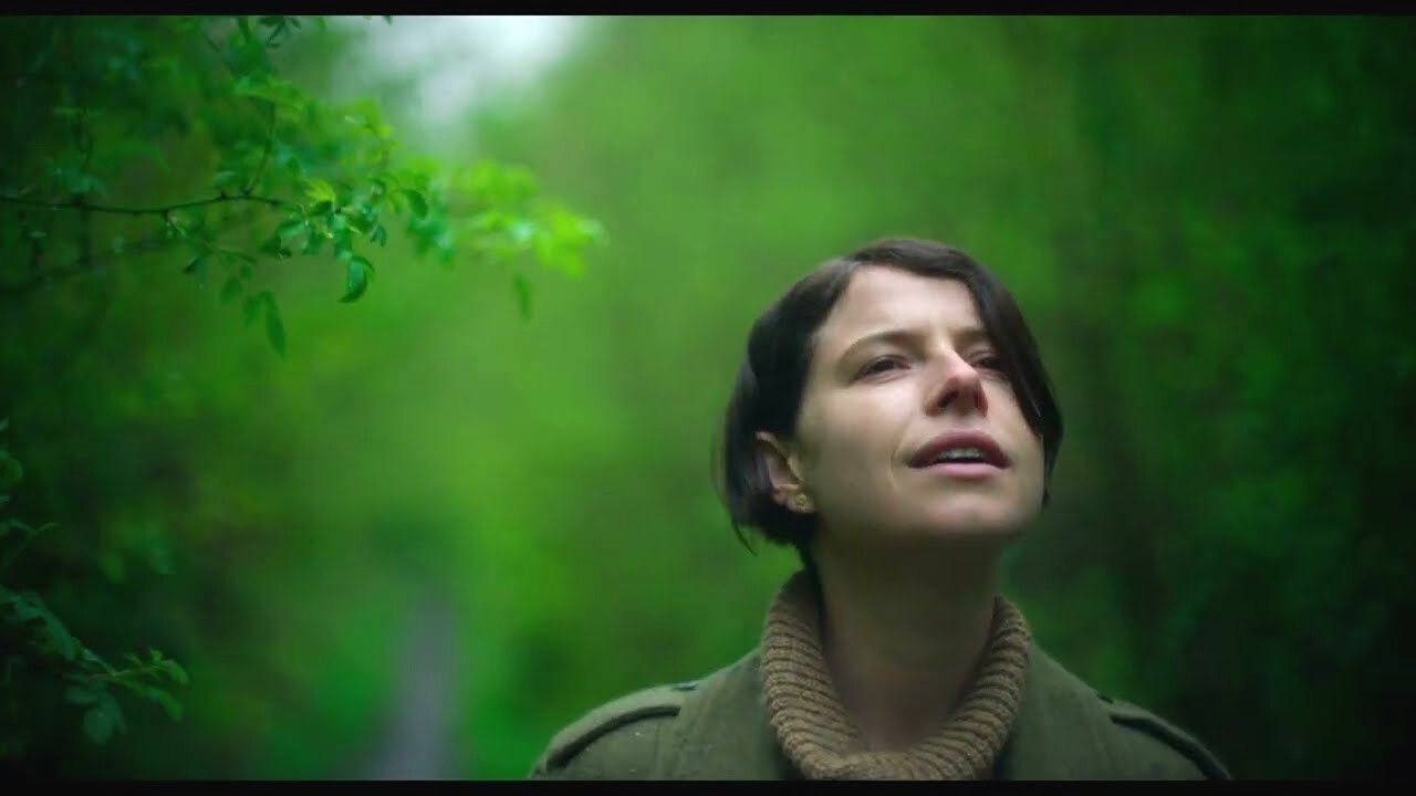Jessie Buckley w filmie Men / reżyseria: Alex Garland
