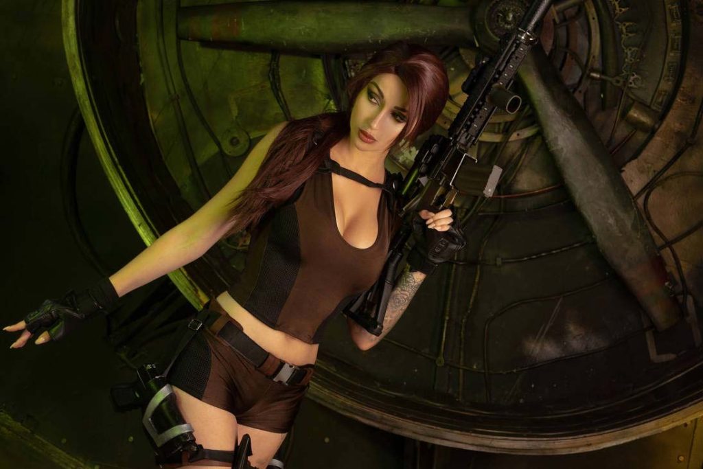 Lara Croft Tomb Raider cosplay