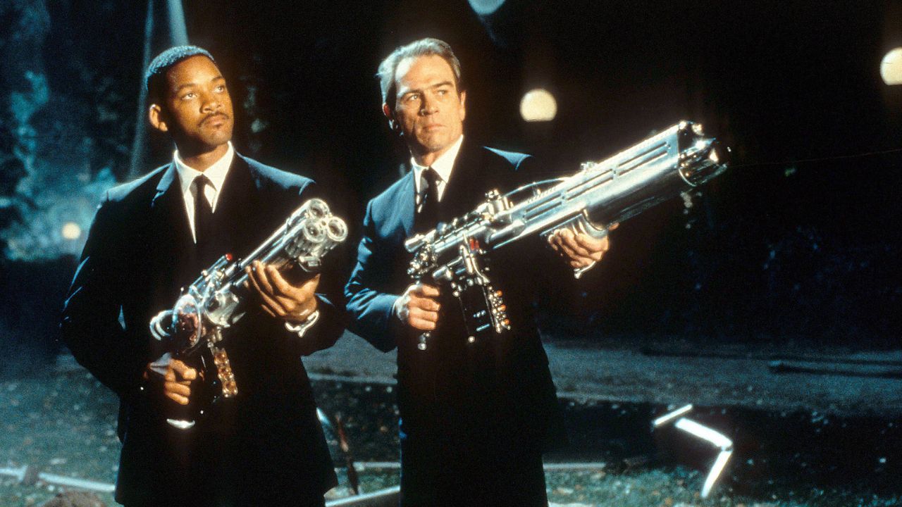 Faceci w czerni znów na Netfliksie. Wróciło też ponad 20 innych tytułów