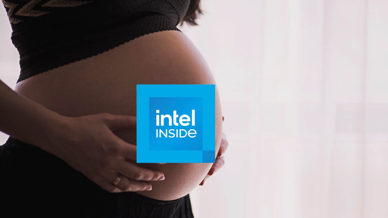 Dziecko czy procesory i iPhone'y? Zaskakujące odkrycie na lotnisku