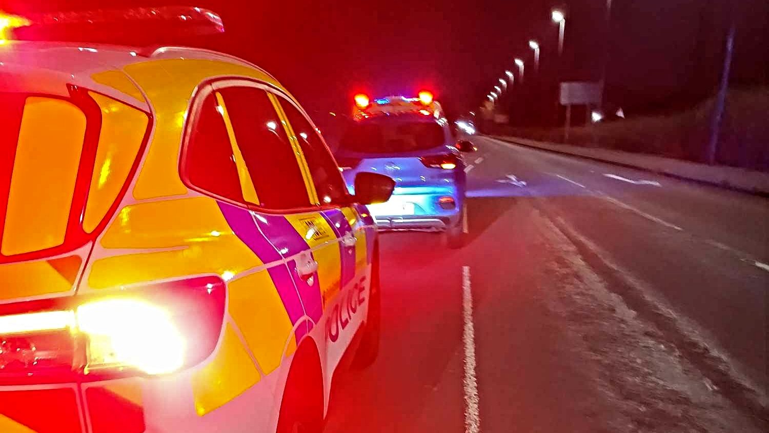 Samochód elektryczny porwał właściciela i nie chciał się zatrzymać