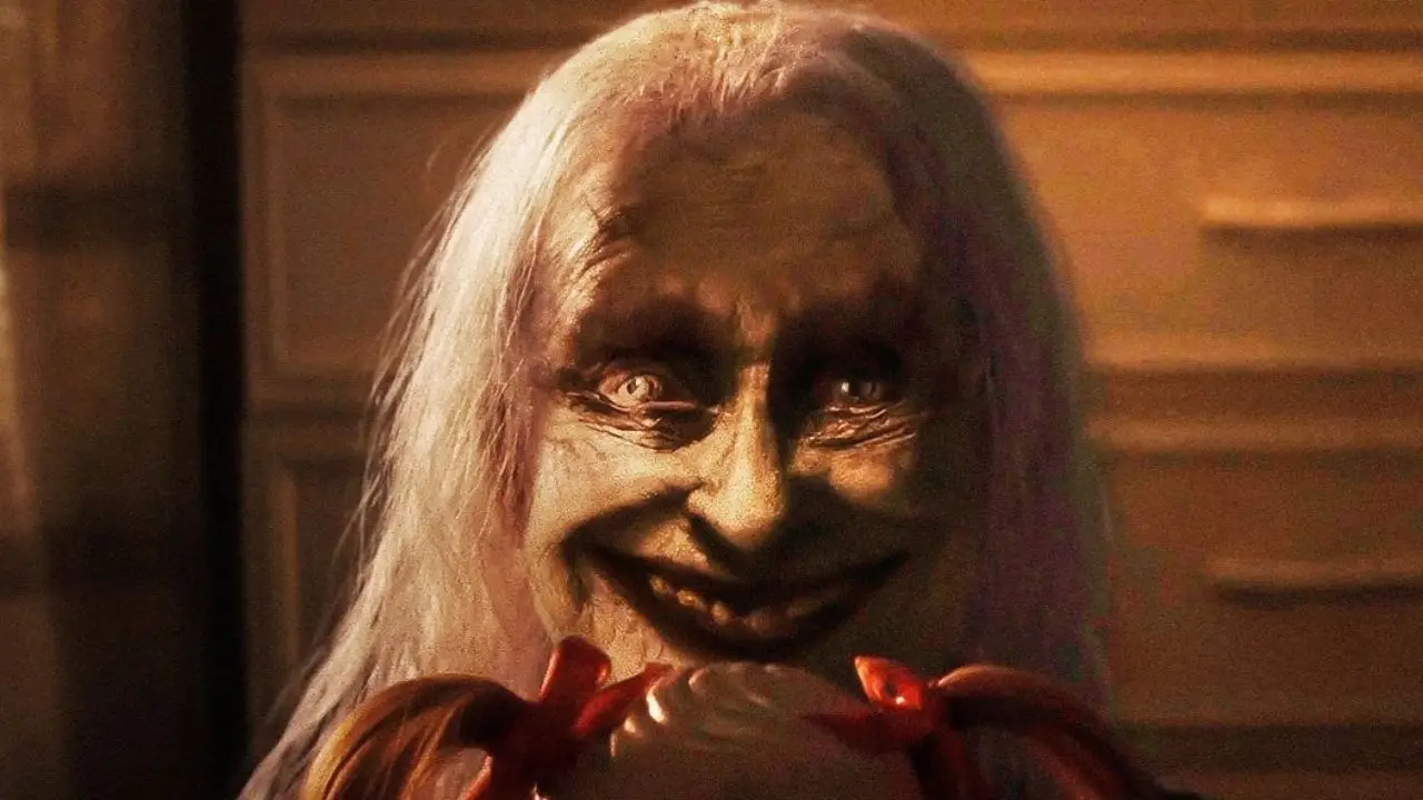 Kadr z filmu Obecność 4. Film pobił rekord otwarcia i zarobił duże pieniądze.