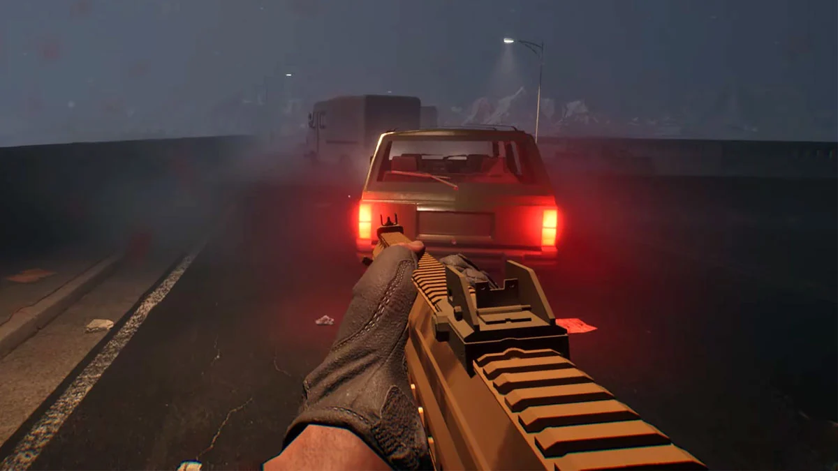 Screen z darmowej gry na Steam - Operation: Outbreak. Przedstawia bohatera przemierzającego z bronią most nocą.