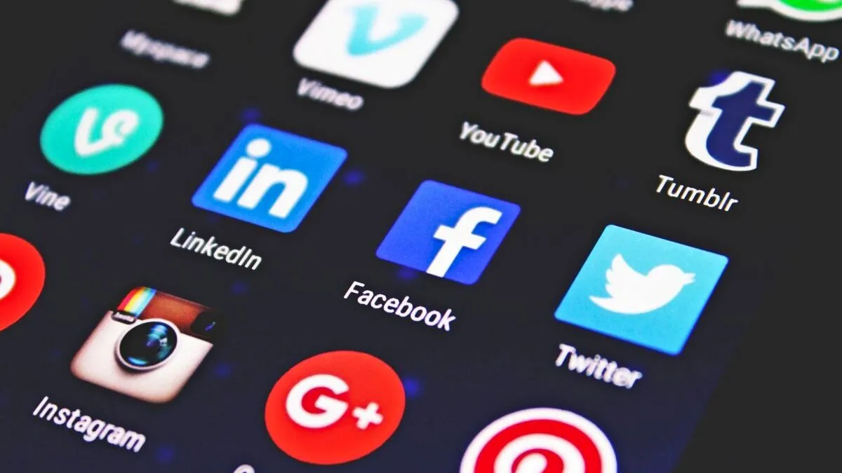 TikTok, YouTube i 8 innych gigantów zbanowanych. Blokada dla osób poniżej 16 roku życia