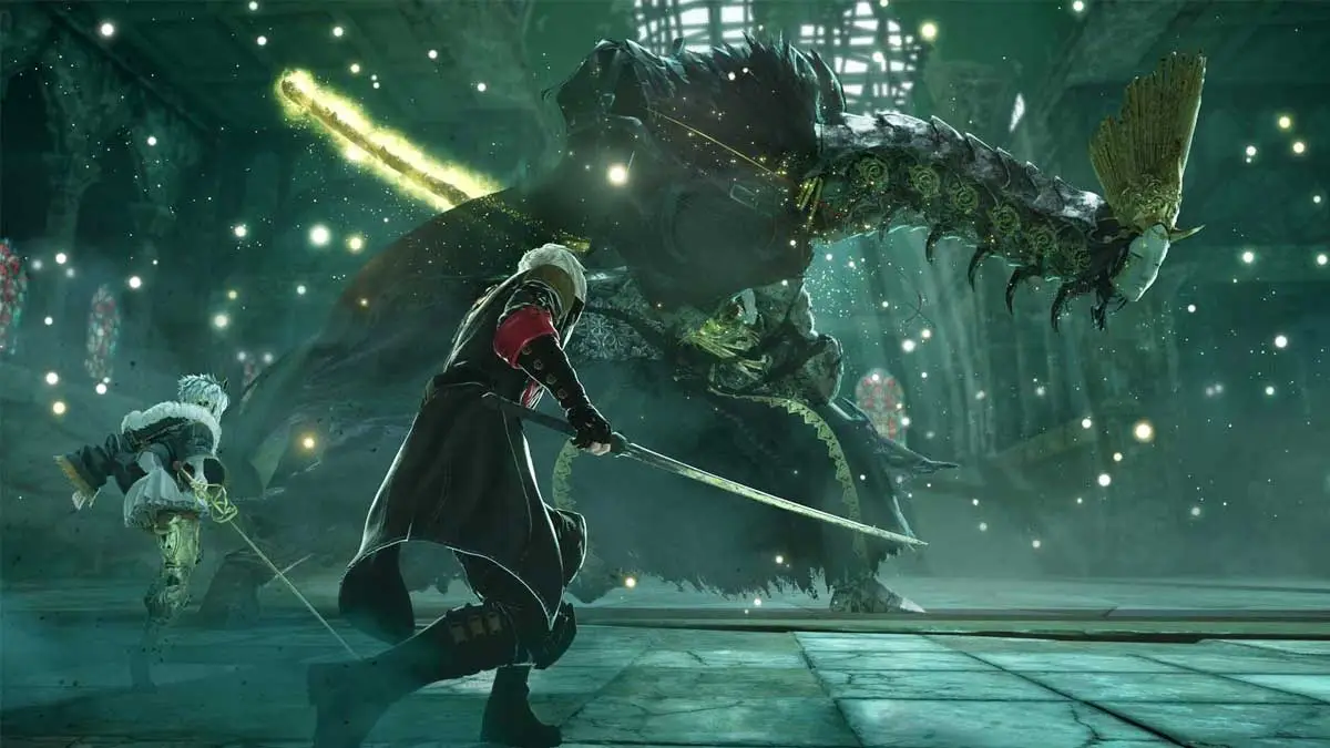 Screen z gry CODE VEIN II. Na obrazku bohater z mieczem atakujący gigantycznego przeciwnika.